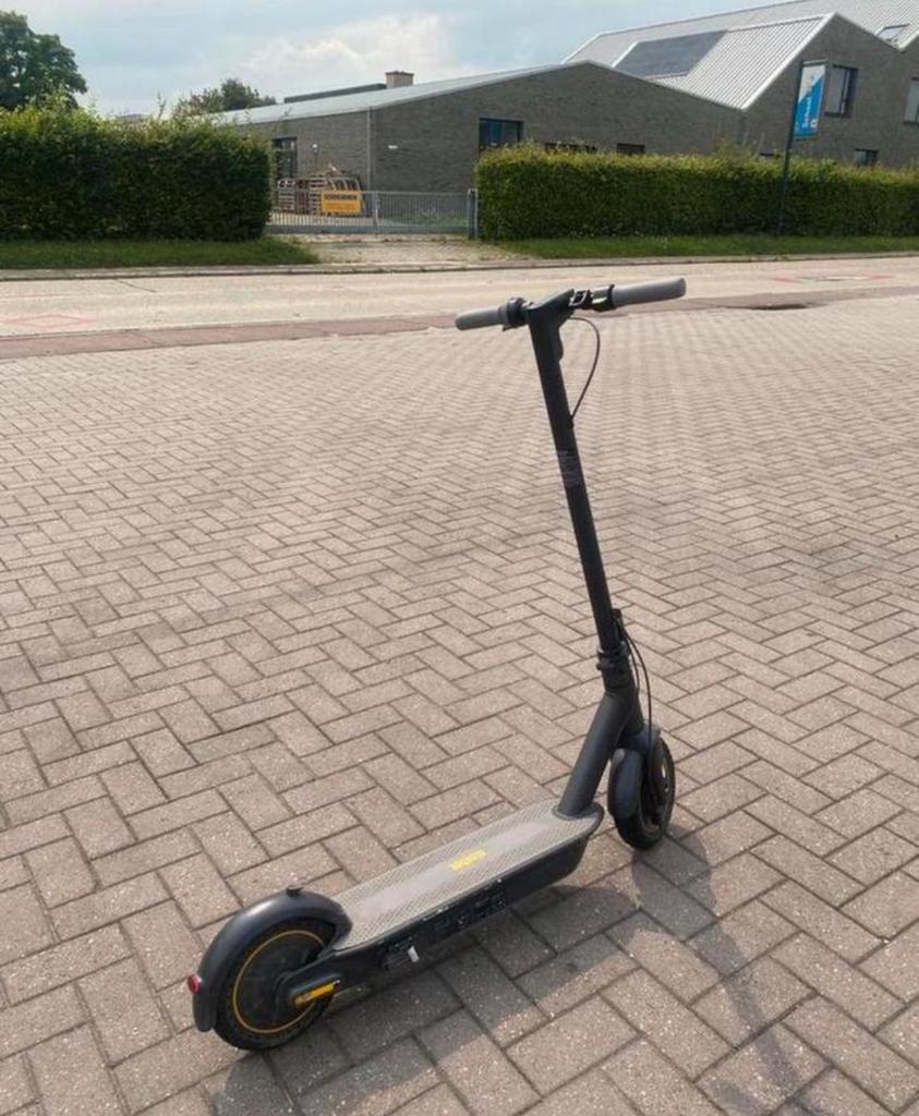 Ninebot max g30, Ophalen, Zo goed als nieuw