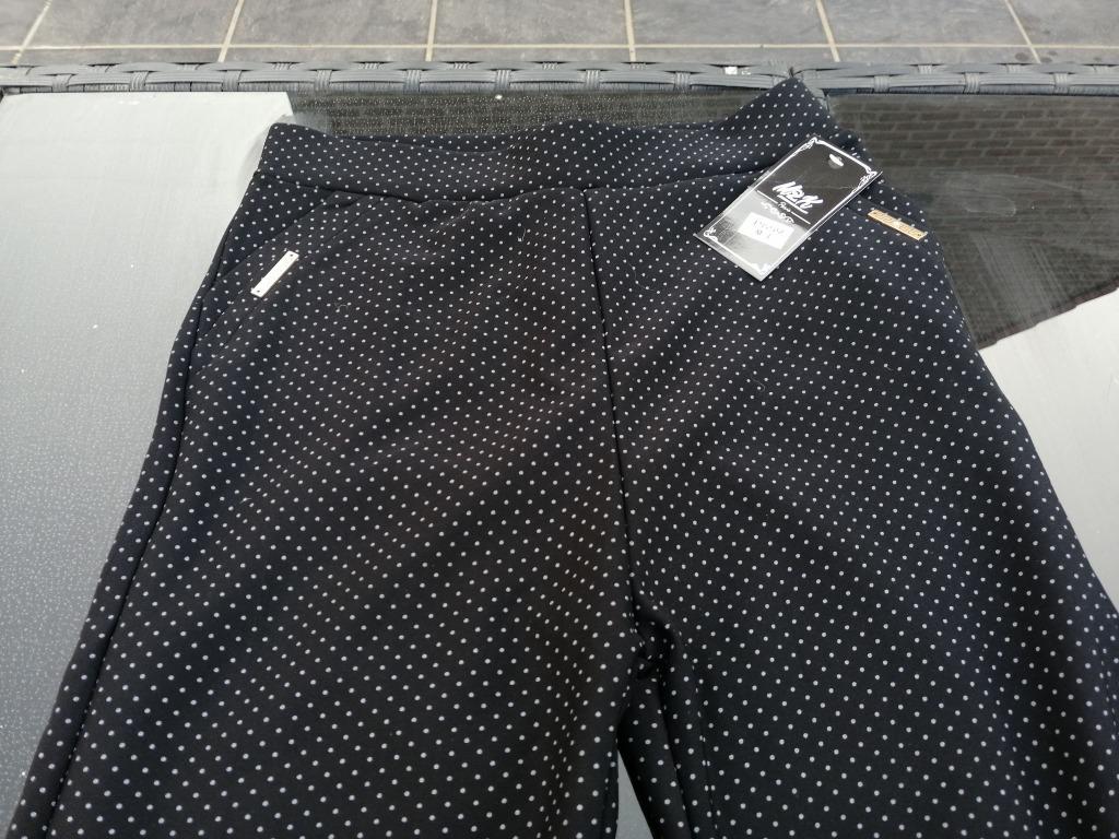 BROEK ZWART MET STIPPEN MERK M2K – MAAT M/L– NIEUW, Vêtements | Femmes, Neuf, Taille 38/40 (M), Enlèvement ou Envoi, M2K