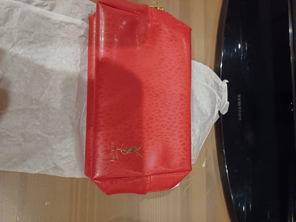 Pochette neuve dans son emballage  d'origine  Yves Saint Lau, Enlèvement, Neuf, Rouge, Autres types