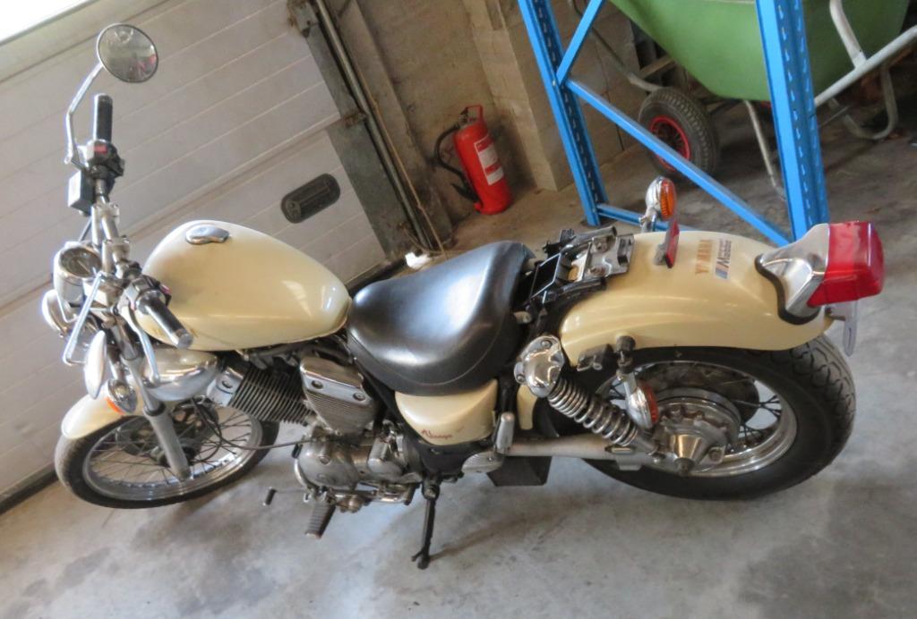 Yamaha Virago - Voor opmaak of wisselstukken - draait niet!, Chopper, Bedrijf, 1 cilinder