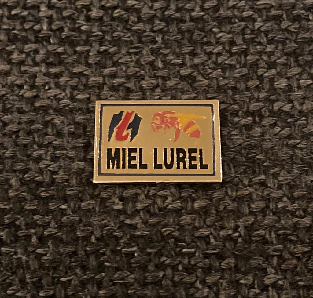 PIN - MIEL LUREL - ABEILLE - HONING - BIJ, Collections, Envoi, Utilisé, Autres sujets/thèmes, Insigne ou Pin's