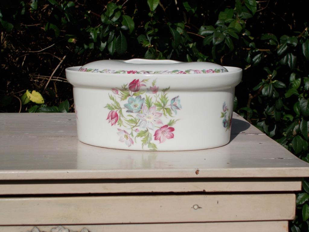 Apilco porselein. Ca 1970. Frans., Huis en Inrichting, Keuken | Servies, Ophalen of Verzenden, Porselein