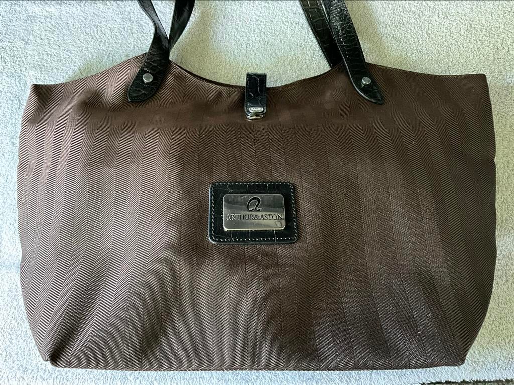 Handtas  Arthur & Aston, Handtassen en Accessoires, Tassen | Damestassen, Ophalen, Zo goed als nieuw, Bruin