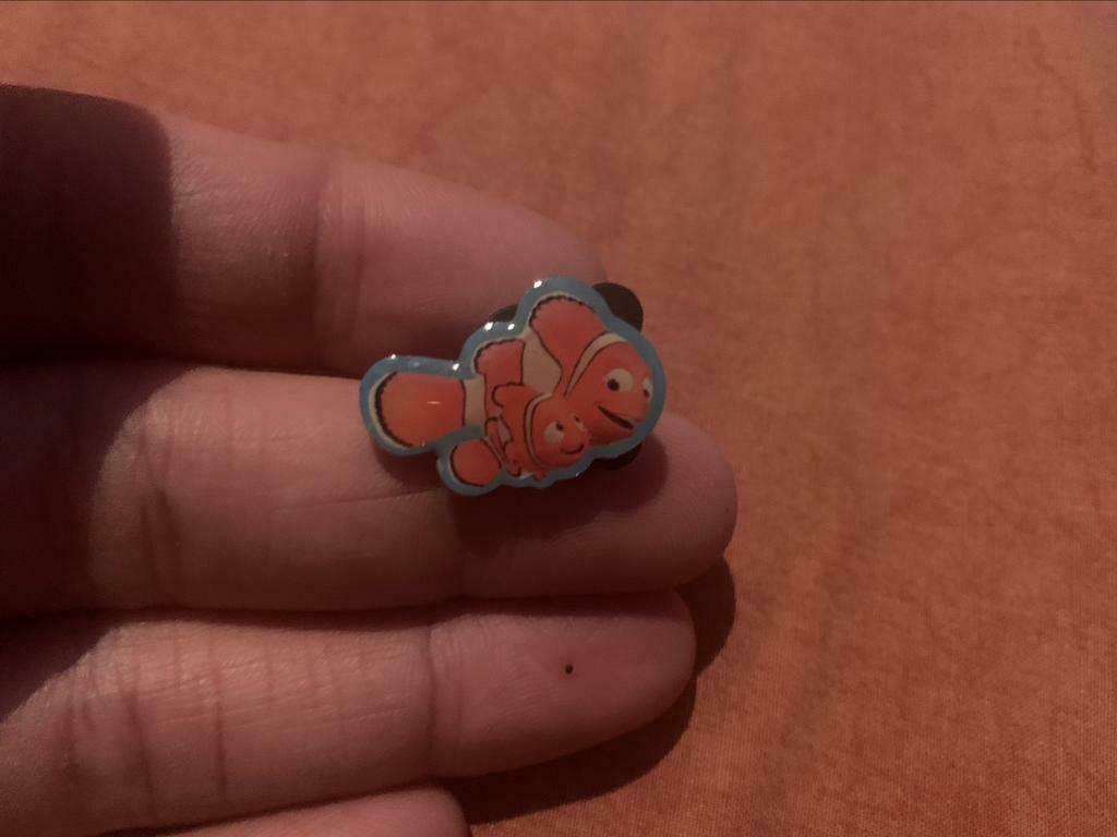 Pin’s Disney Cars, Némo et SPA collector 3€/piece, Collections, Comme neuf, Marque, Insigne ou Pin's