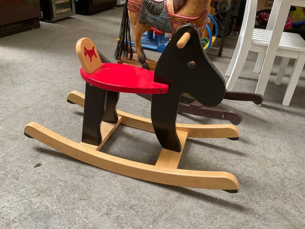 houten schommelpaard, Kinderen en Baby's, Ophalen of Verzenden, Zo goed als nieuw, Rij- of Hobbelspeelgoed