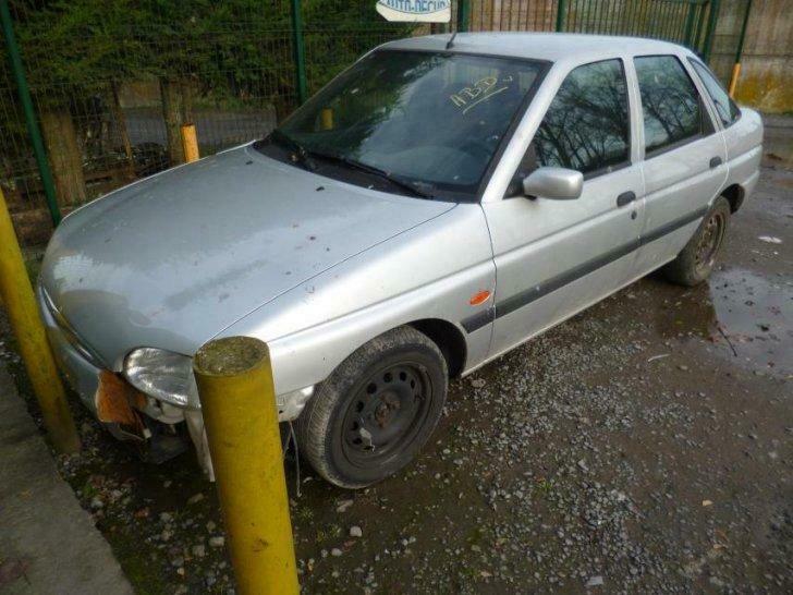 pare brise ford escort gris, Utilisé, Ford