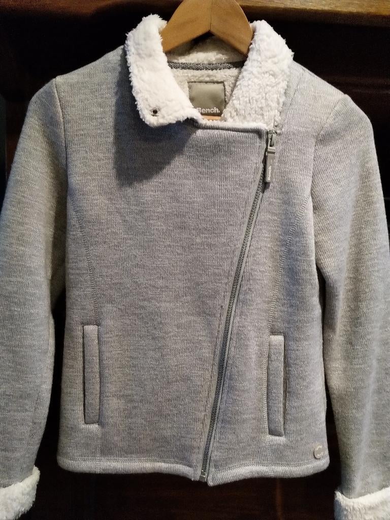 Veste Bench fille 11/12 ans, Enlèvement ou Envoi, Pull ou Veste, Bench, Utilisé