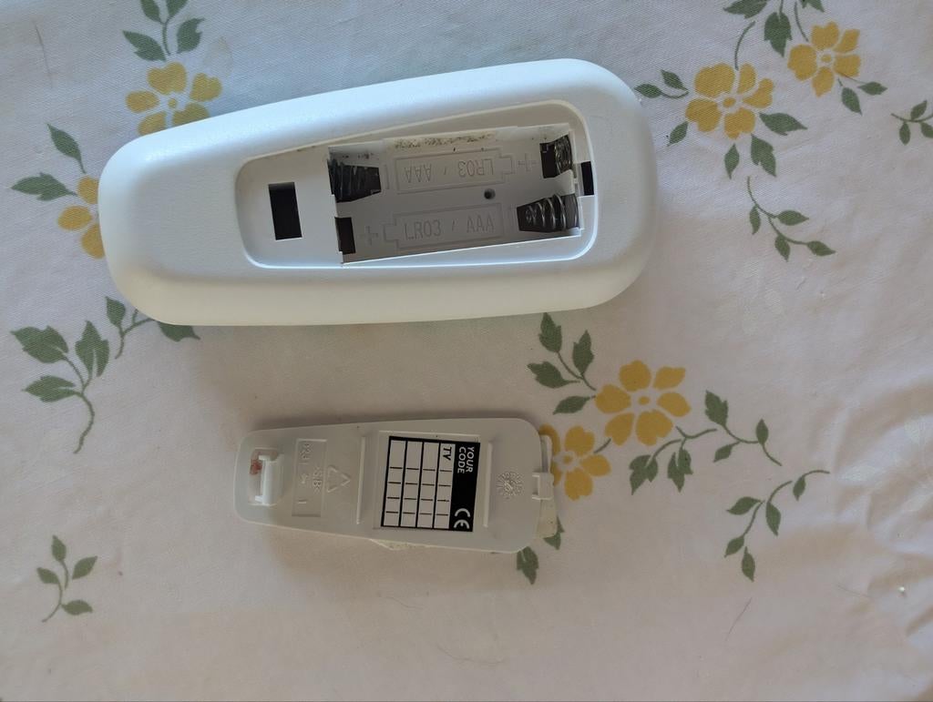 Philips Spongebob SRU152/10 télécommande, Enlèvement ou Envoi, Comme neuf, TV