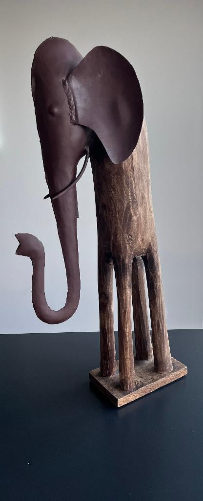 Olifant, Ophalen, Hout