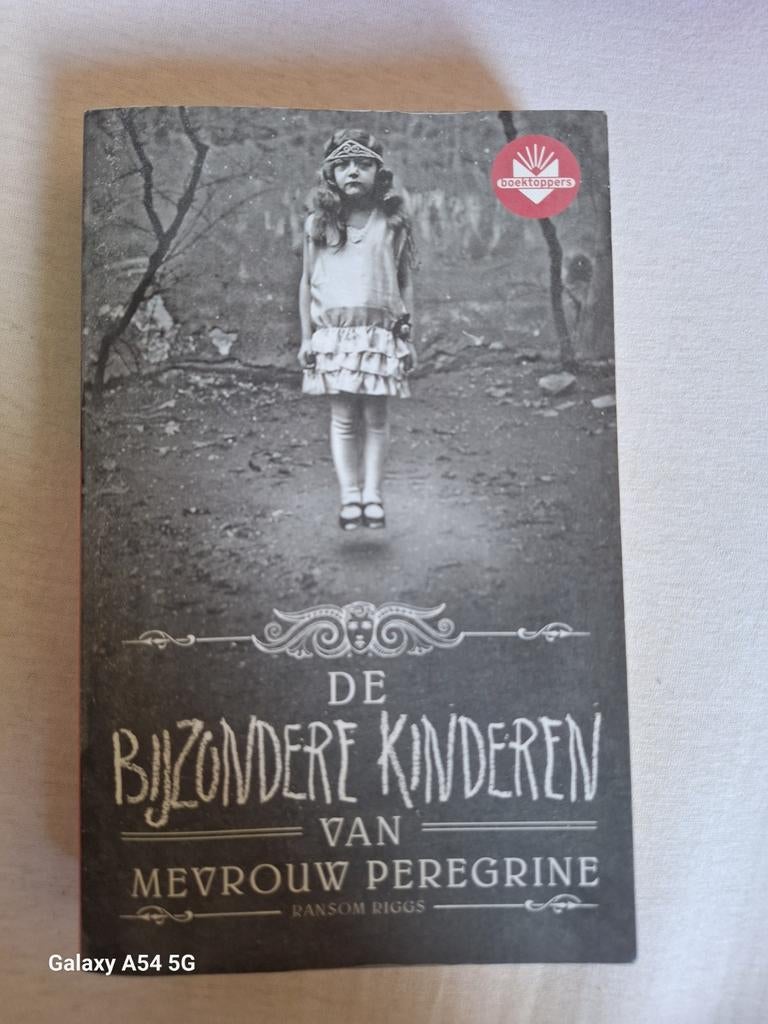 Ransom Riggs - De bijzondere kinderen van mevrouw Peregrine, Ophalen, Ransom Riggs, Zo goed als nieuw, Fictie