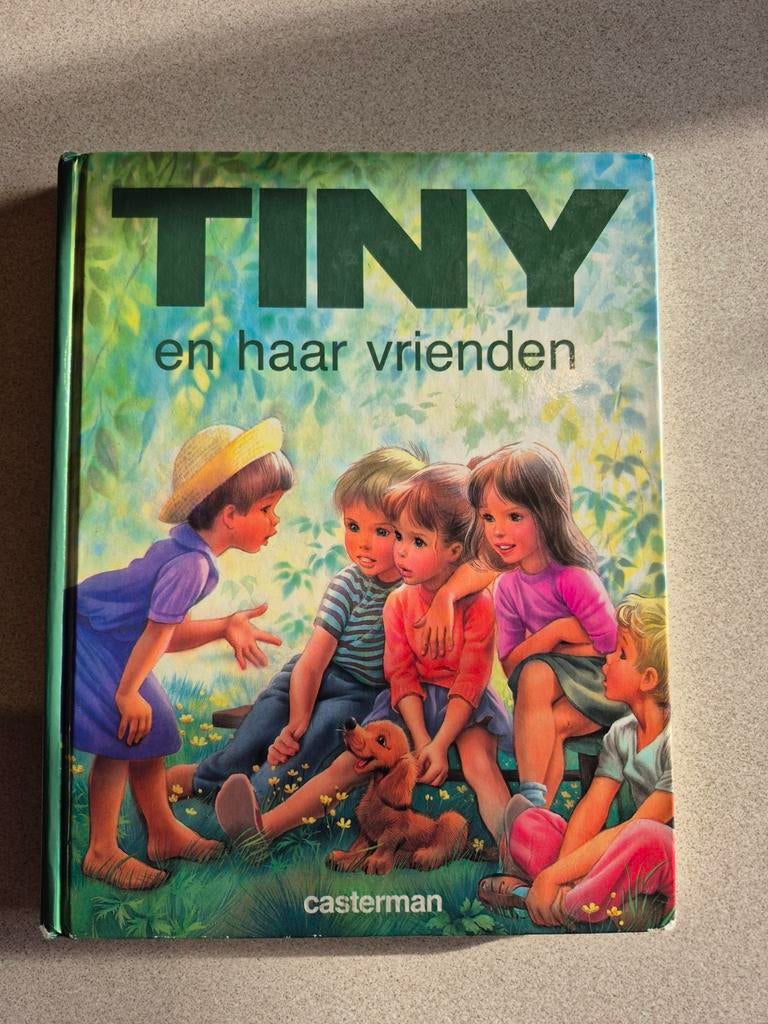 Tiny en haar vrienden; bundel met 8 verhalen, Boeken, Kinderboeken | Jeugd | onder 10 jaar, Gelezen, Fictie algemeen, Ophalen of Verzenden