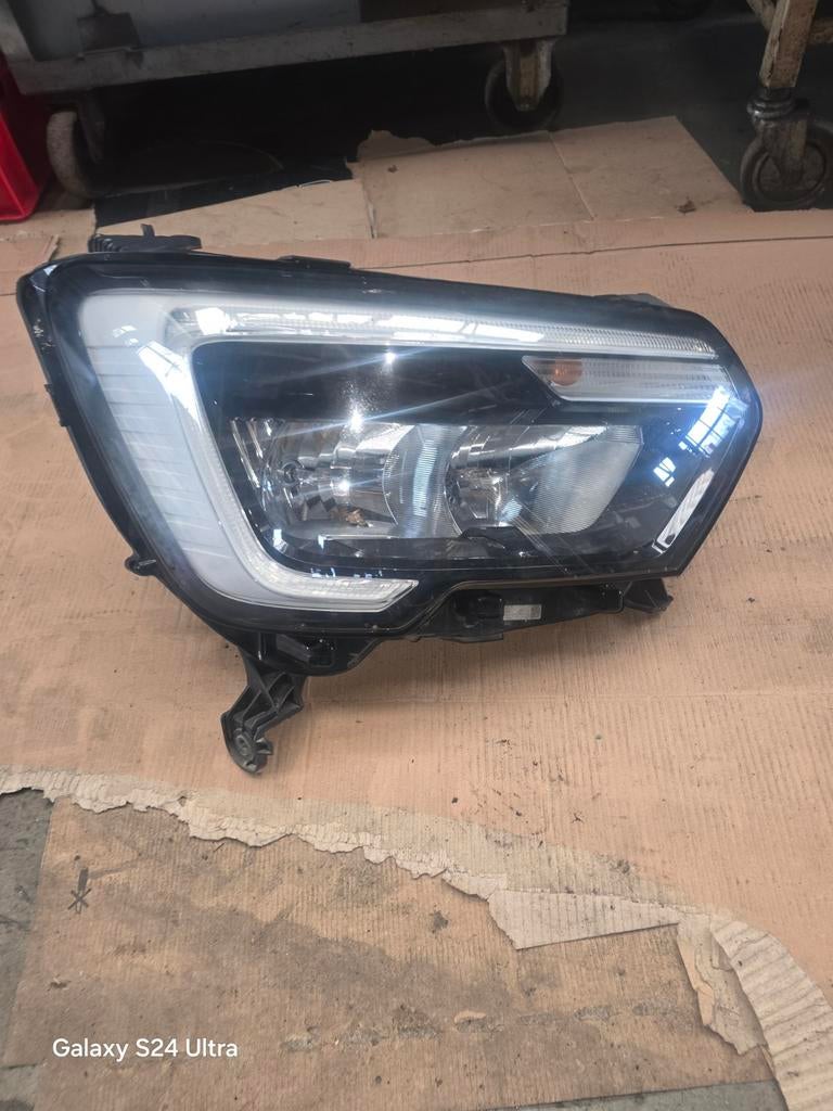 Phare droit Renault Master 2.3 DCI, Autos : Pièces & Accessoires, Enlèvement ou Envoi, Renault