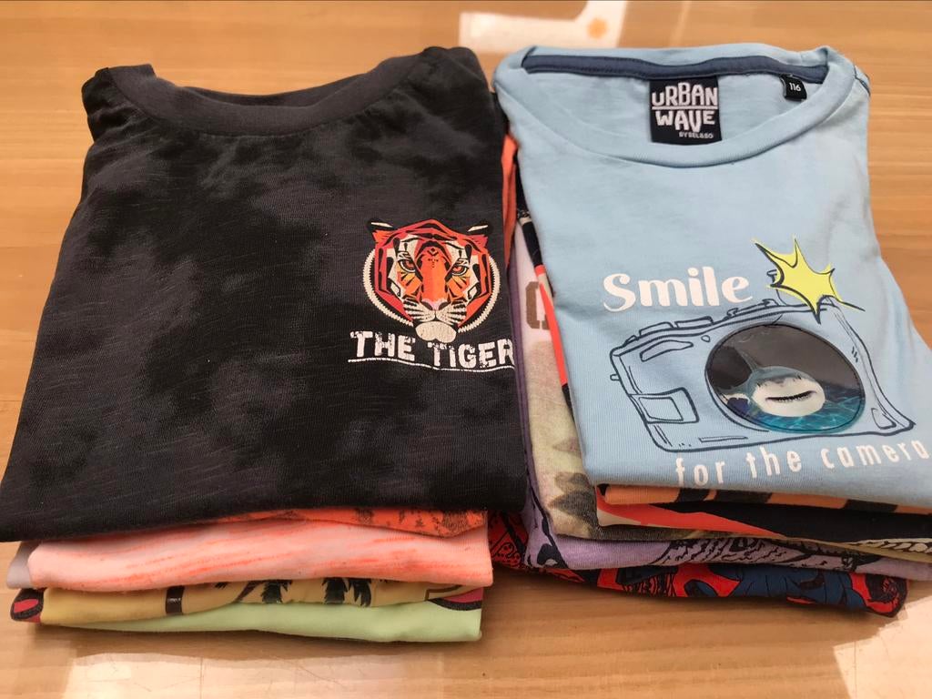 t-shirts maat 110/116, Ophalen of Verzenden, Zo goed als nieuw, Shirt of Longsleeve