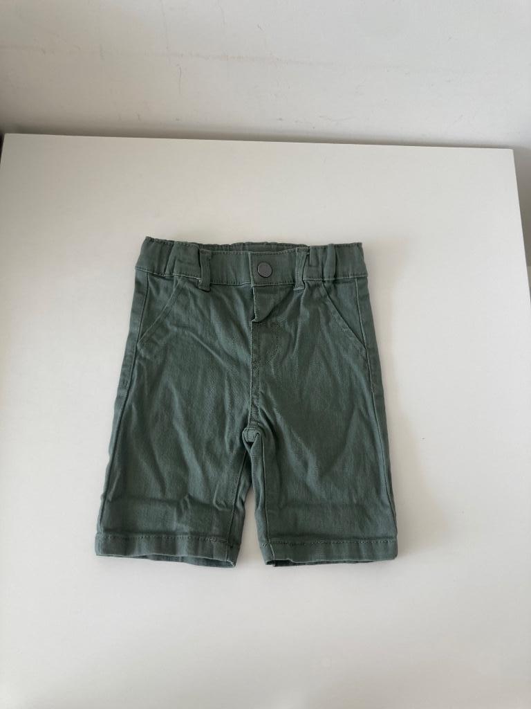 Short maat 80 zo goed als nieuw, Kinderen en Baby's, Babykleding | Maat 80, Zeeman, Broekje, Ophalen of Verzenden, Zo goed als nieuw
