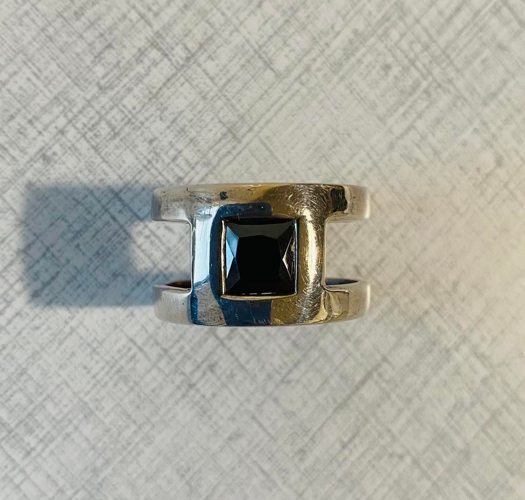Bague anneau en argent avec pierre noire, Gebruikt, Zilver, Zilver