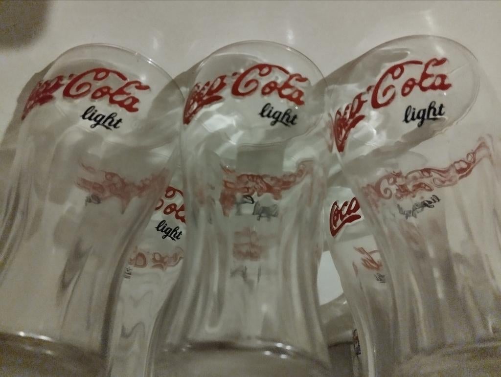 6 witte Retro glazen Coca Cola light reliëf rood, Verzamelen, Ophalen of Verzenden, Nieuw