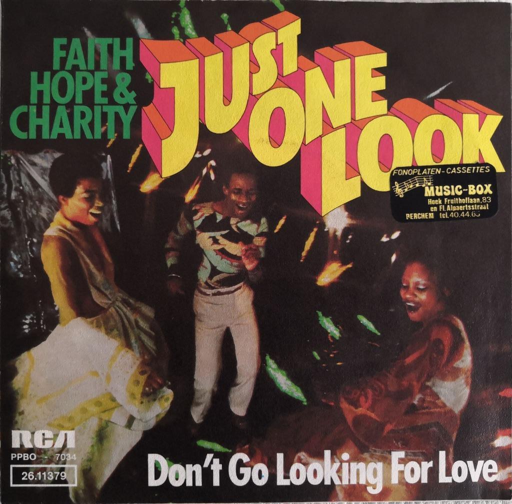 FAITH HOPE & CHARITY - Just one look (single), Enlèvement ou Envoi, Comme neuf, R&B et Soul