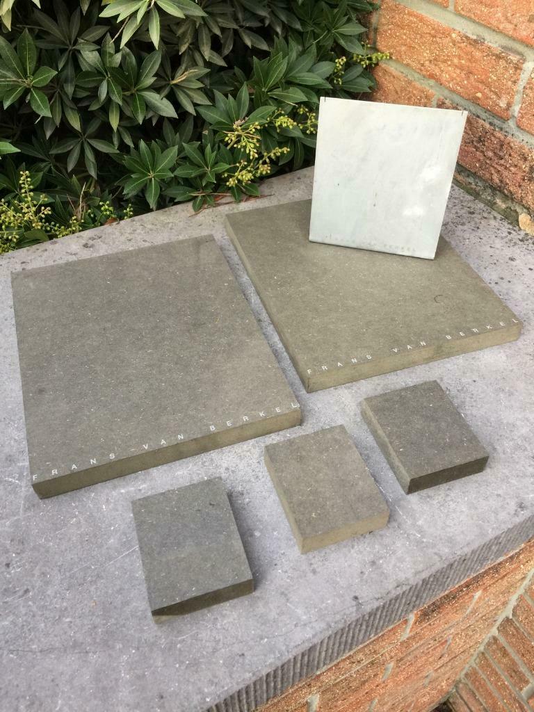 Lot de présentoirs en MDF, Ophalen of Verzenden, Zo goed als nieuw, Reclamebord