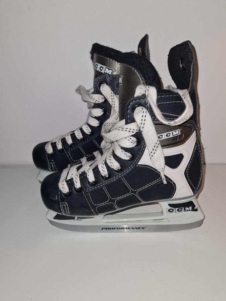schaatsen maat 34 hockeyschaatsen CCM NHL 92, Sport en Fitness, Schaatsen, Ophalen of Verzenden