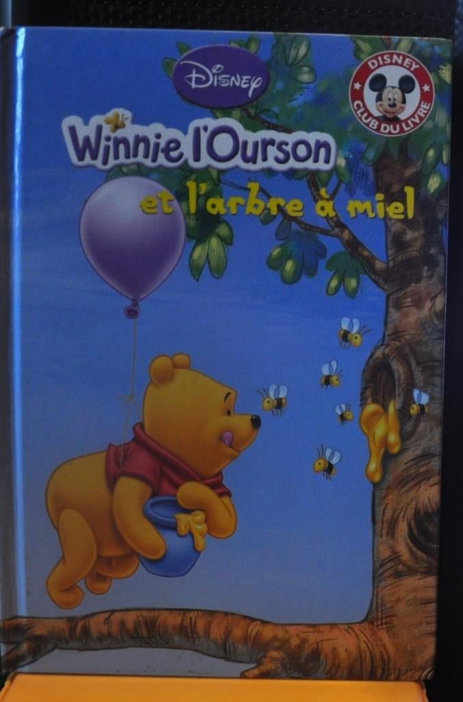 livre disney club  livre winnie l'ourson et l'arbre a miel, Livres, Garçon ou Fille, Enlèvement ou Envoi, Utilisé, Contes (de fées)