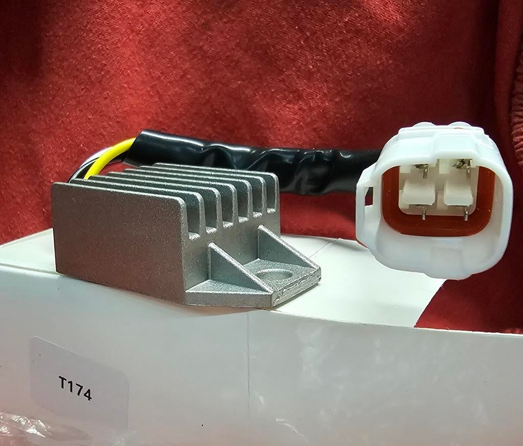 Spanningsregelaar KTM of Beta modellen, Motos, Enlèvement ou Envoi, Neuf