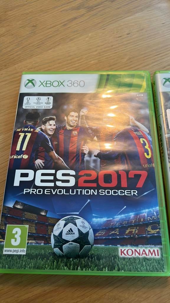 2 voetbalgames voor Xbox 360, Games en Spelcomputers, Games | Xbox 360, Ophalen, Zo goed als nieuw, Eén computer, Sport