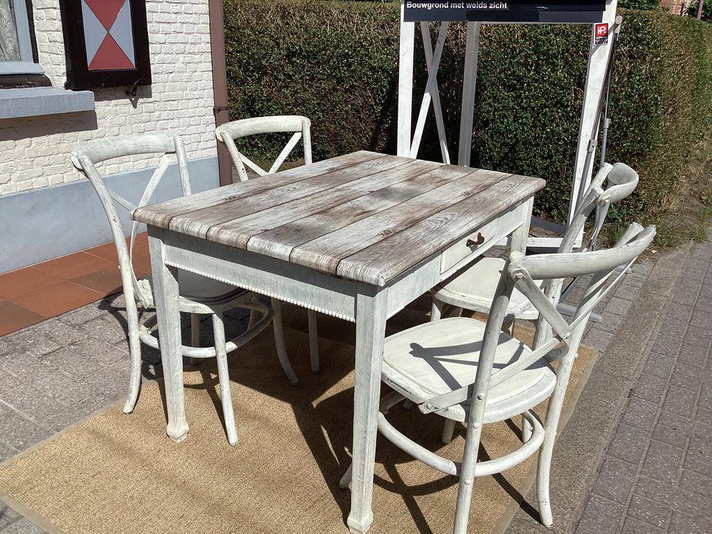 Brocante eettafel, Quatre personnes, Landelijk brocante, Enlèvement, Utilisé