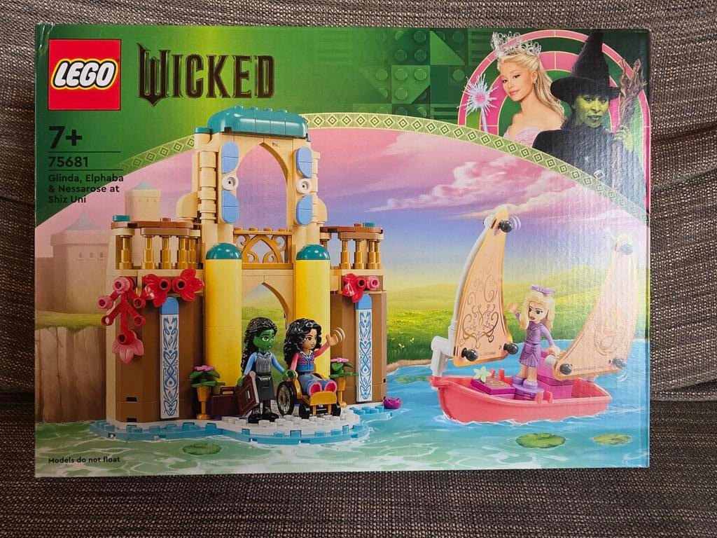 Lego Wicked Glinda, Elphaba & nessarose at shiz uni  (75681), Ophalen of Verzenden, Zo goed als nieuw, Complete set, Lego
