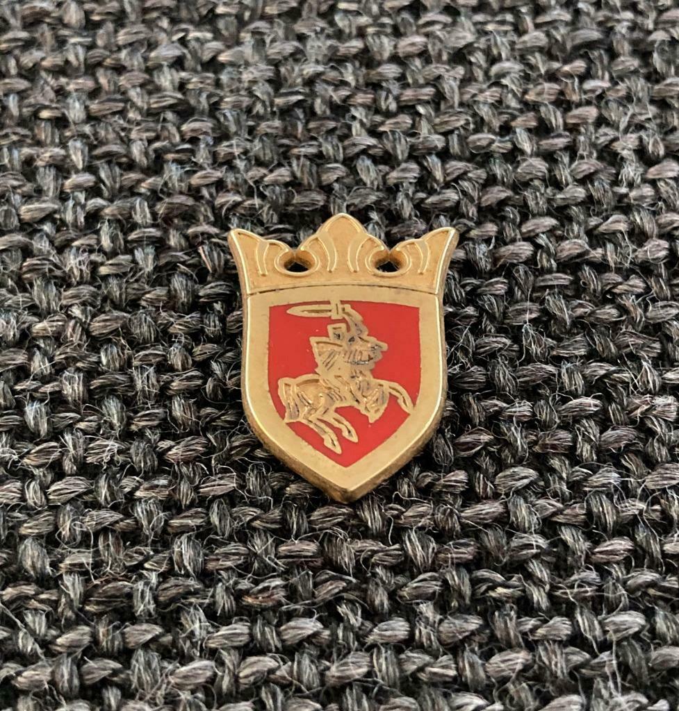 PIN - BIER - MÜTZIG - HEINEKEN - BEER - BIÈRE, Verzenden, Gebruikt, Overige onderwerpen, Speldje of Pin