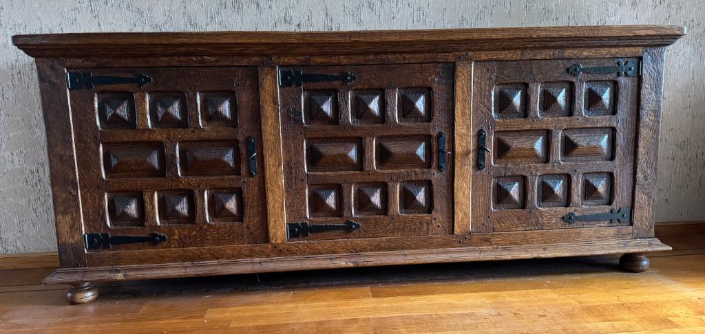 Brutalistische Eiken Kast (Dressoir), Ophalen, Zo goed als nieuw