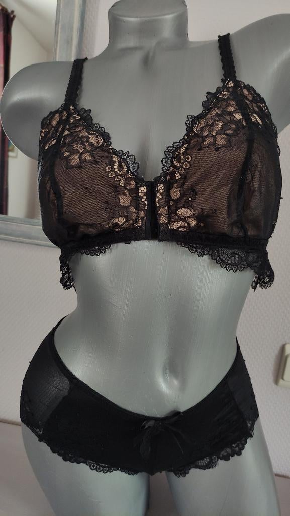Ensemble soutien-gorge sans armatures et shorty, Kleding | Dames, Ondergoed en Lingerie, Ophalen of Verzenden, BH