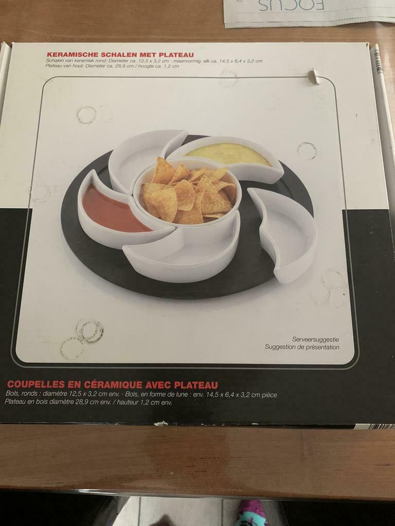 Aperitiefschaaltjes, Ophalen, Zo goed als nieuw