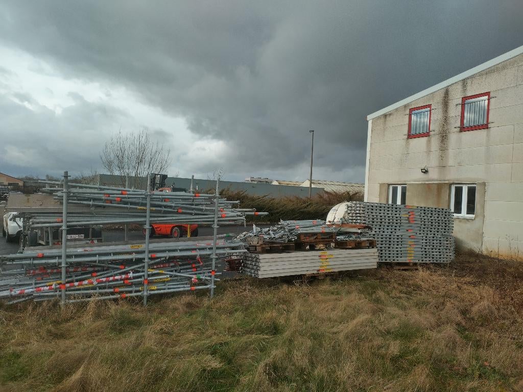 échafaudages 'Perfecty' à vendre, Bricolage & Construction, Échafaudages, Enlèvement, Utilisé, Échafaudage de façade, 5 mètres de hauteur ou plus