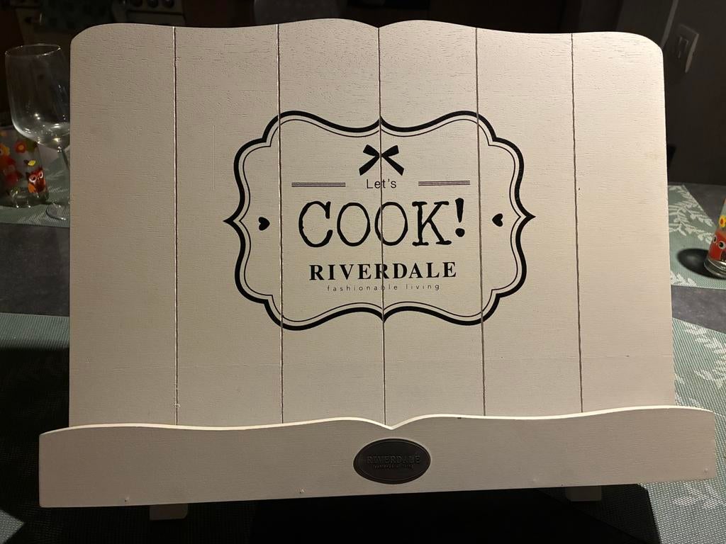 Kookboekrek Riverdale, Huis en Inrichting, Ophalen, Nieuw