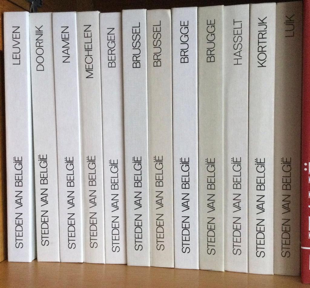 Artis historia - steden van België - 12 stuks, Boeken, Ophalen of Verzenden, Zo goed als nieuw