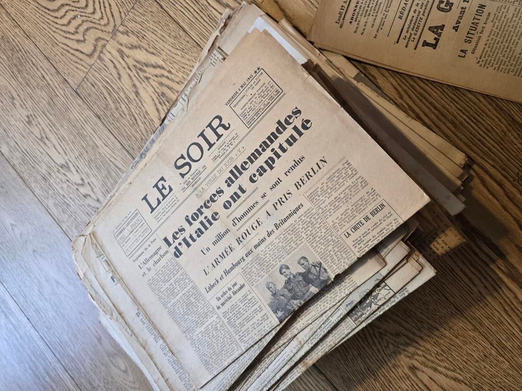 Journaux anciens 2eme guerre mondiale et conquête lune, Enlèvement