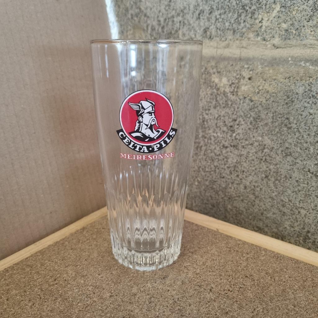 Verre Celta Pils (modèle 1), Enlèvement ou Envoi, Utilisé, Verre ou Verres, Autres marques