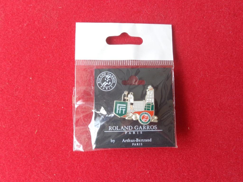 1 pin's officiel Roland Garros, Enlèvement