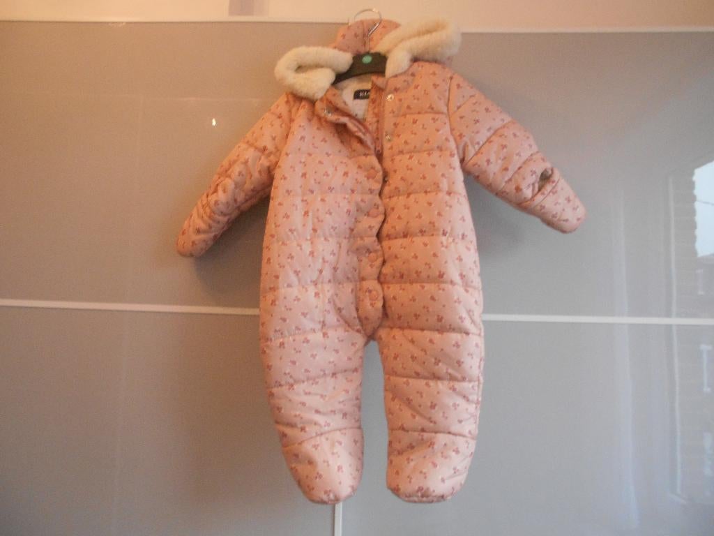 combinaison bébé hiver matelassée et fourrée Kiabi 6 mois, Kiabi, Garçon ou Fille, Enlèvement ou Envoi, Autres types