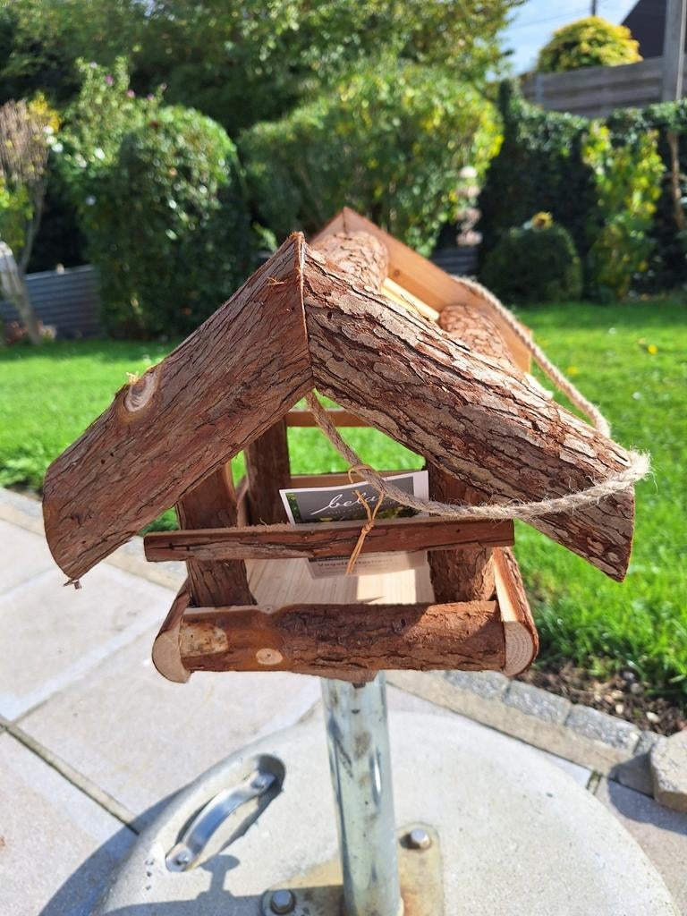 MANGEOIRE POUR OISEAUX, Enlèvement ou Envoi, Neuf