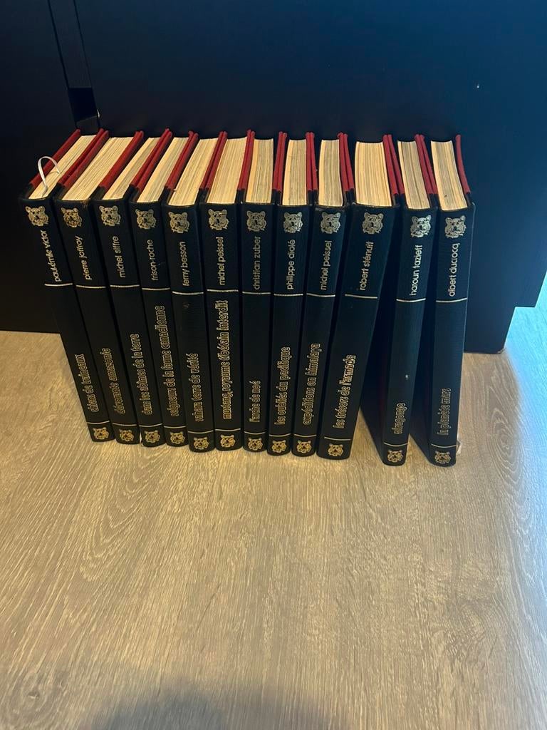 Collection 12 /12 livres recit d’aventure, Ophalen, Zo goed als nieuw