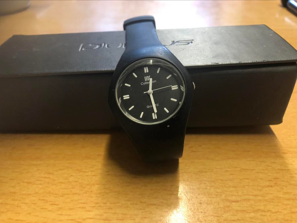 Montre femme avec boîte, Comme neuf