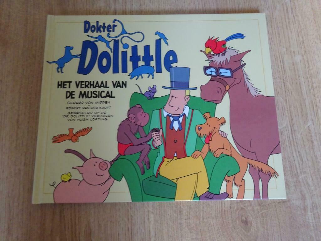 Dokter Dolittle het verhaal van de musical ( Douwe Egberts ), Ophalen of Verzenden, Gelezen