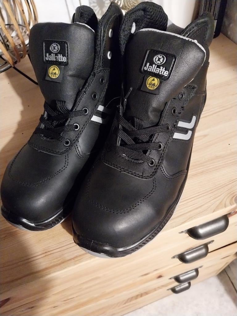 Chaussures sécurité, Enlèvement