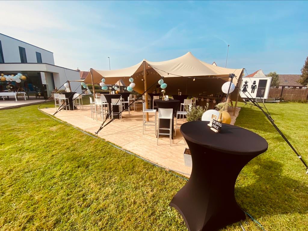 STRETCH TENT huren 8,5x10m met plaatsing&lichtjes eyecatcher, Locatie of Ruimte