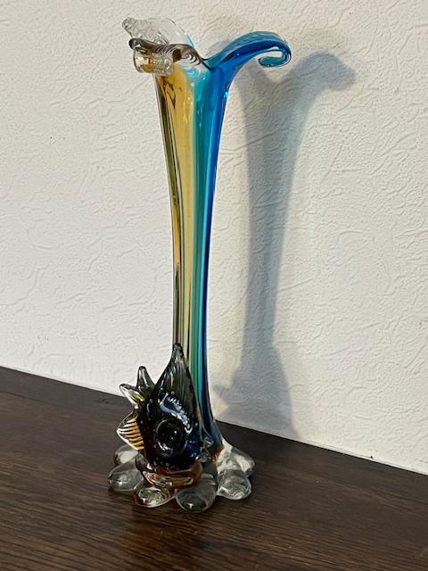 Murano vaasje, voor 1 bloem (soliflore). met vis, Antiek en Kunst, Ophalen