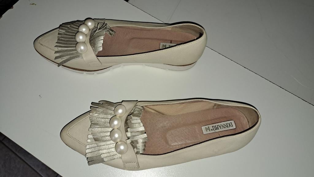 donnapiu mt 40 beige schoen, Kleding | Dames, Beige, Ophalen of Verzenden, Zo goed als nieuw, Donna piu