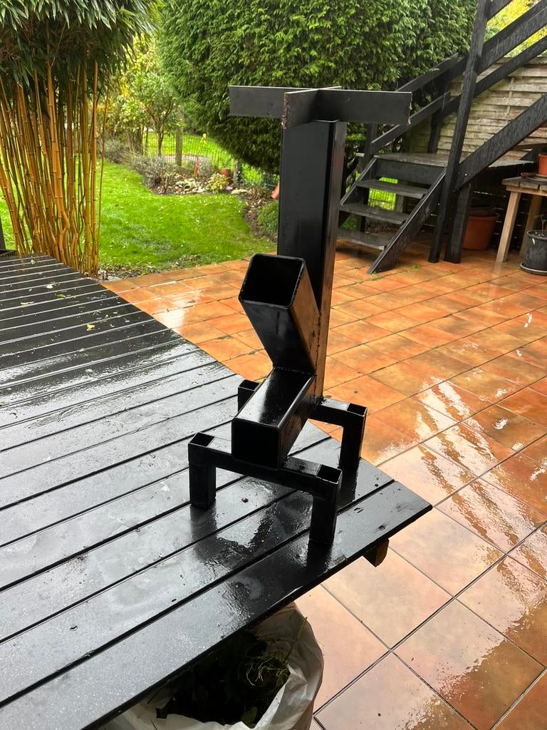 Rocket stone, Tuin en Terras, Ophalen, Zo goed als nieuw