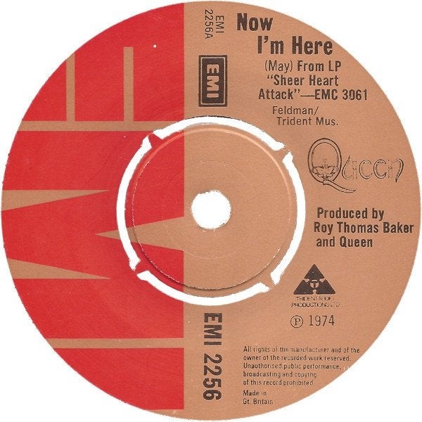 7" Queen – Now I'm Here, CD & DVD, Vinyles Singles, Enlèvement ou Envoi, 7 inch, Utilisé, Rock et Metal
