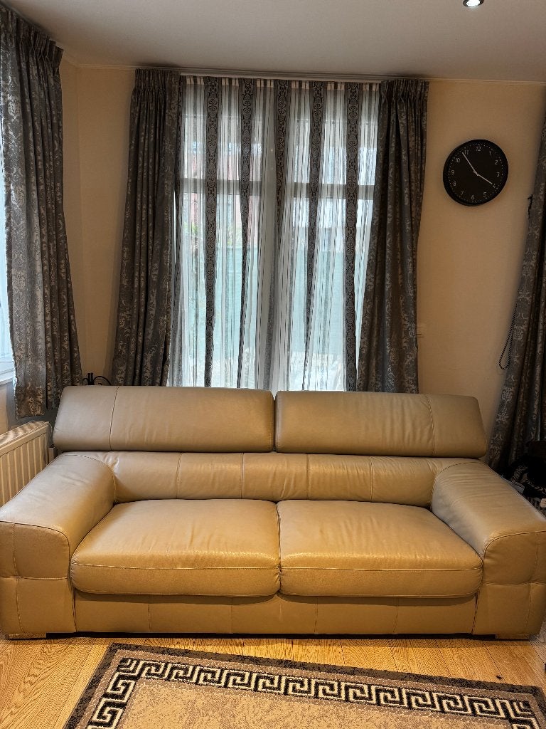 Canapé 3 places en cuir beige EMILIO, Maison & Meubles, Trois personnes, 100 à 125 cm, 200 à 250 cm, Banc droit